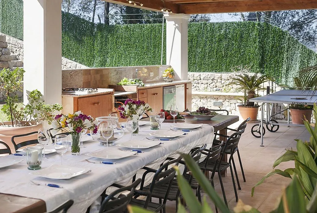 Majestic Holiday Estate in Calvia Villa
